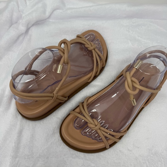 Arezzo Womens Camila Flatform Leather Ankle Strap Sandal in True Sand Size 7B - Picture 2 of 14